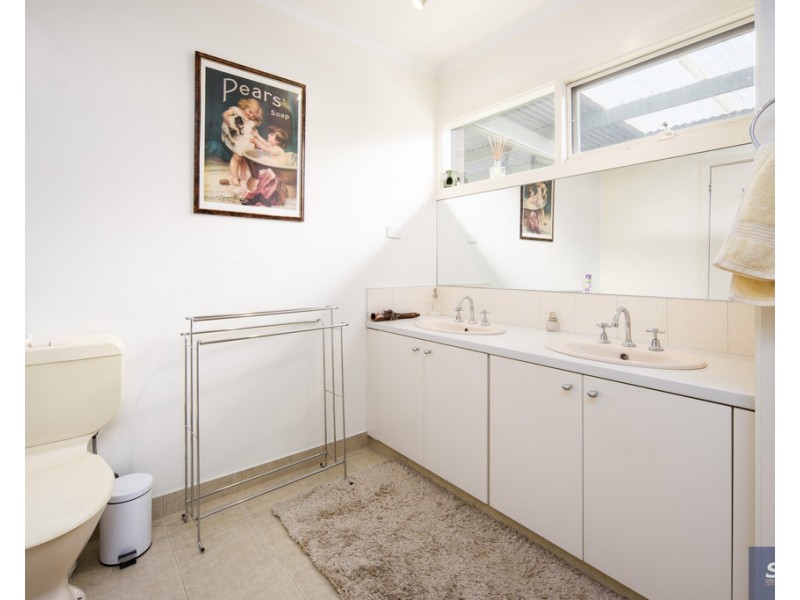 35 Hoddle Rd, Foster VIC 3960