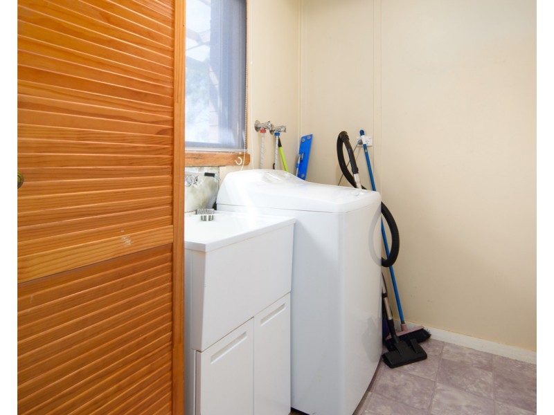 35 Hoddle Rd, Foster VIC 3960