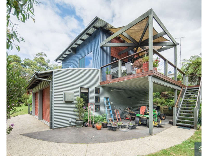1 Caringal St, Waratah Bay VIC 3959