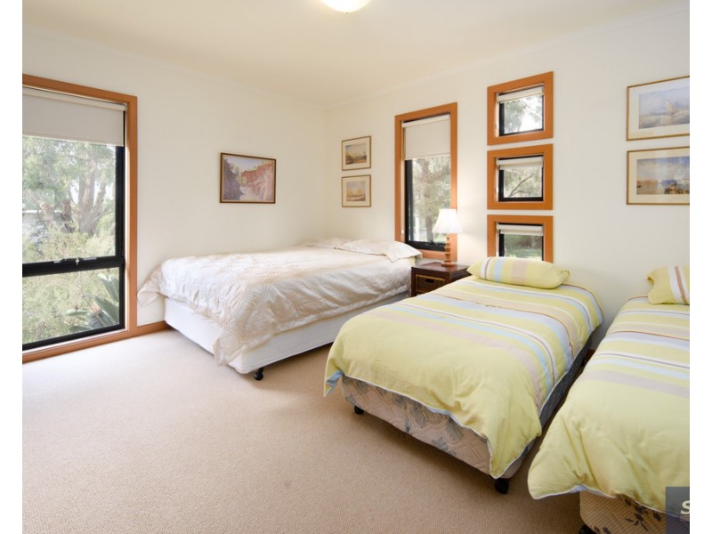 1 Caringal St, Waratah Bay VIC 3959