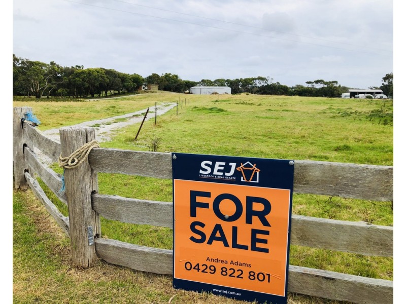 62 Sandy Point Rd, Sandy Point VIC 3959