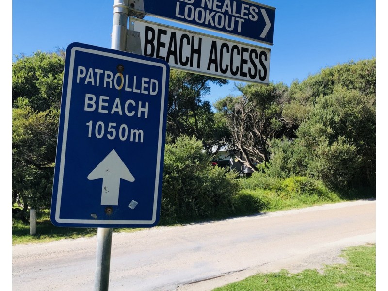 6 Beach Pde, Sandy Point VIC 3959