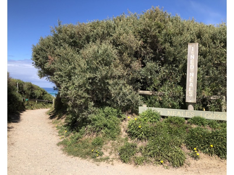 6 Beach Pde, Sandy Point VIC 3959