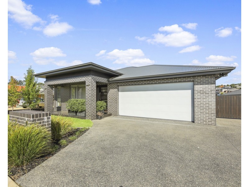 47 EMPIRE AVENUE, Drouin VIC 3818