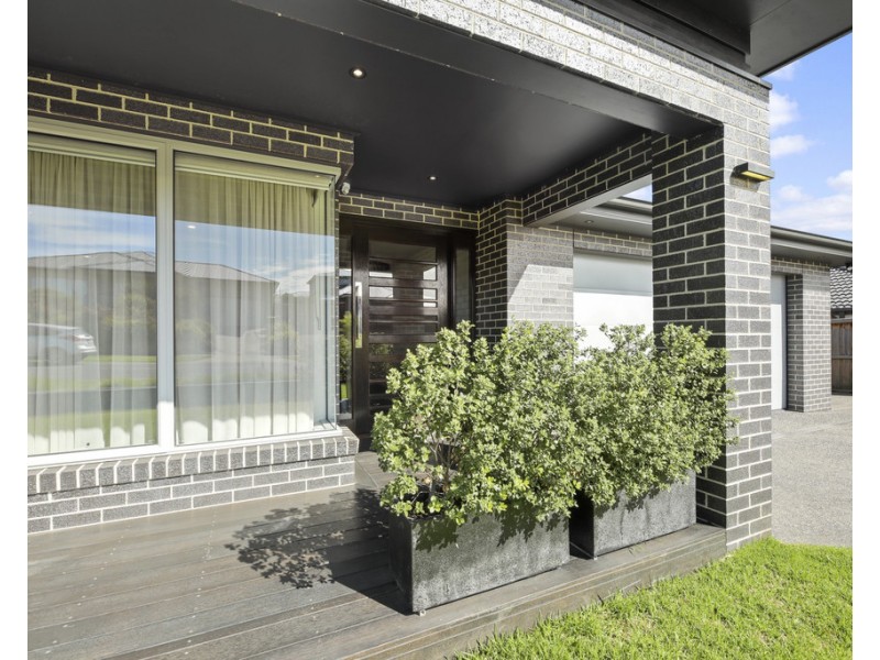 47 EMPIRE AVENUE, Drouin VIC 3818