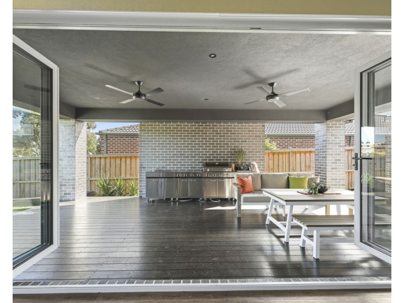 47 EMPIRE AVENUE, Drouin VIC 3818