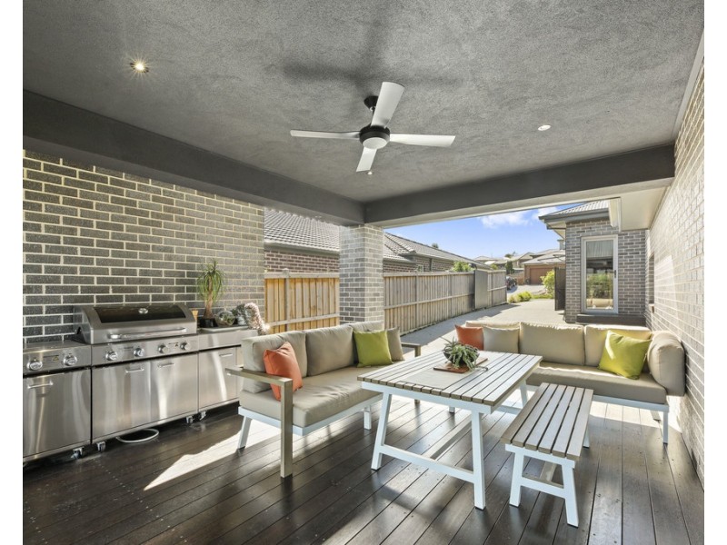 47 EMPIRE AVENUE, Drouin VIC 3818