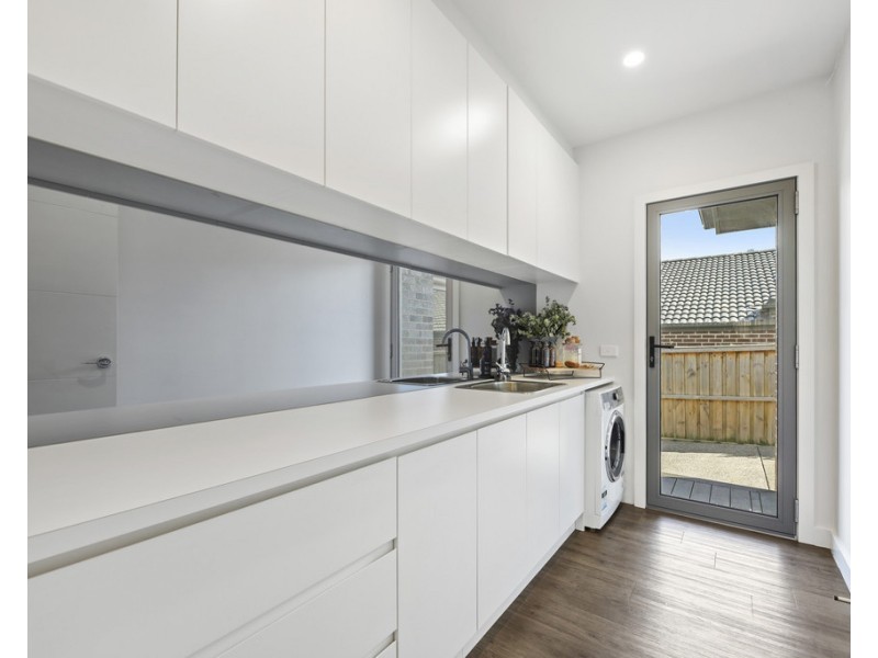 47 EMPIRE AVENUE, Drouin VIC 3818