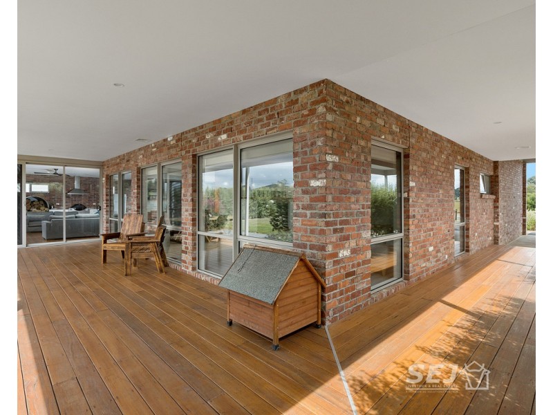 43 Carr Avenue, Leongatha VIC 3953