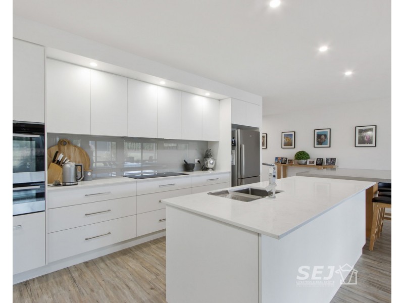 43 Carr Avenue, Leongatha VIC 3953