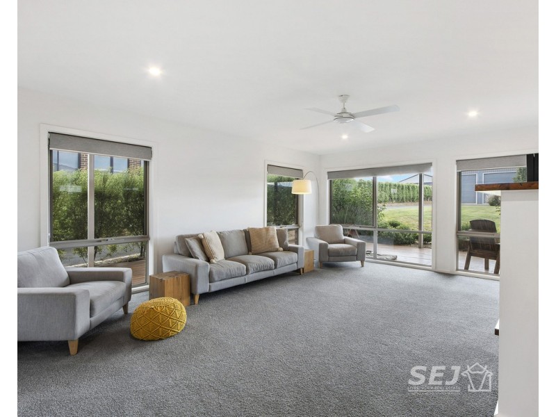 43 Carr Avenue, Leongatha VIC 3953