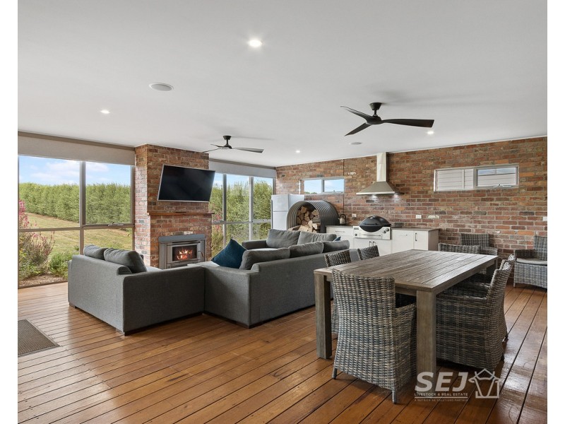 43 Carr Avenue, Leongatha VIC 3953