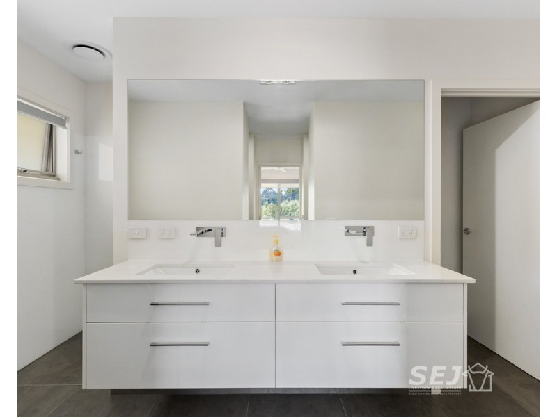 43 Carr Avenue, Leongatha VIC 3953