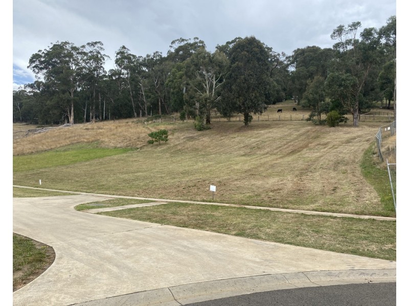 14 Peppermint Close, Trafalgar VIC 3824