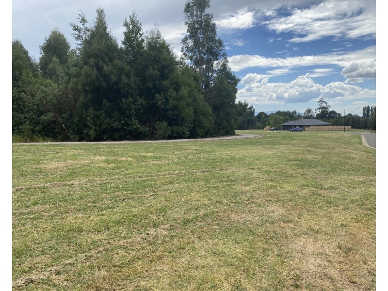 14 Peppermint Close, Trafalgar VIC 3824