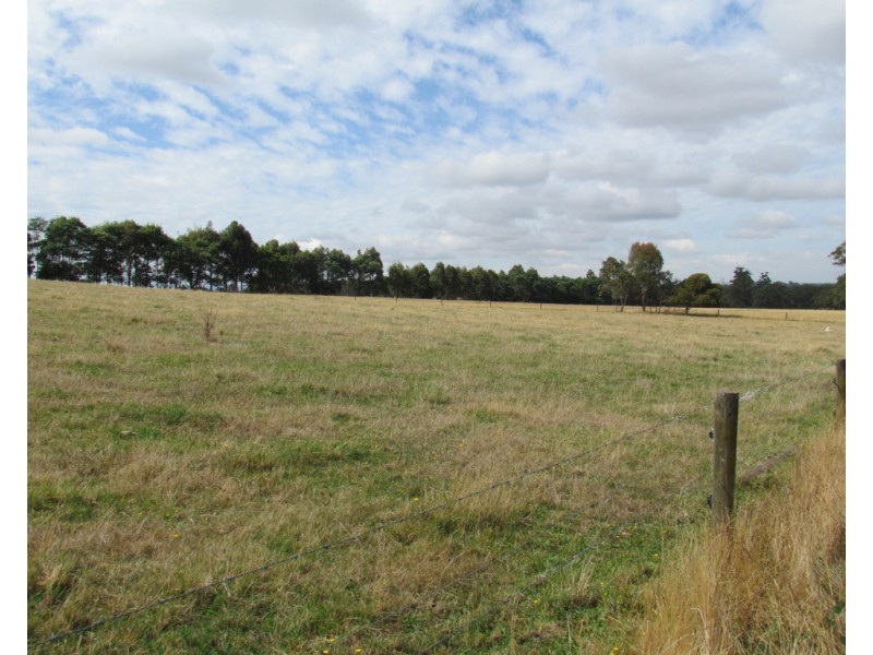 75 HAMMOND ROAD, Longwarry VIC 3816