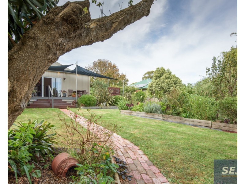 8 Dutton St, Toora VIC 3962