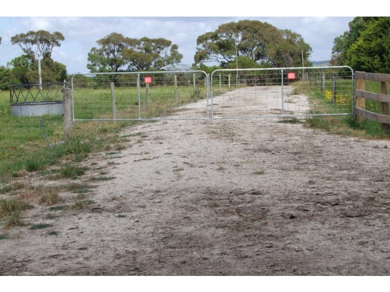265 RACECOURSE ROAD, Leongatha VIC 3953