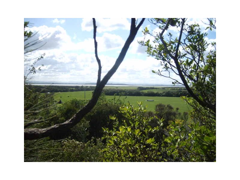 16 Sandy Point Rd, Sandy Point VIC 3959