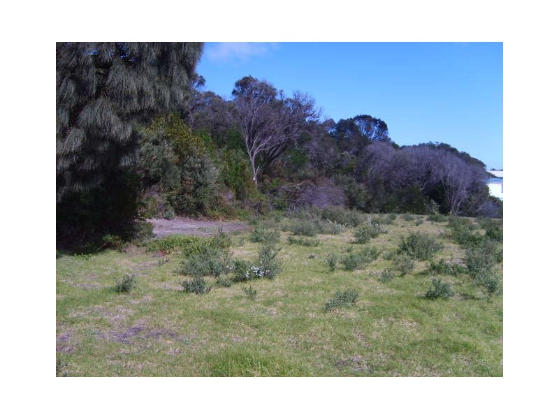 16 Sandy Point Rd, Sandy Point VIC 3959