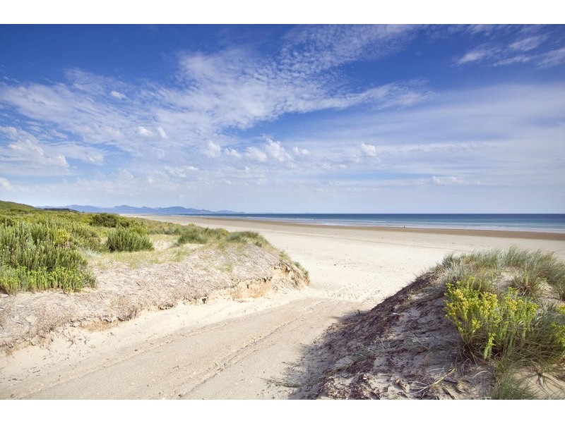 14 Sandy Point Rd, Sandy Point VIC 3959