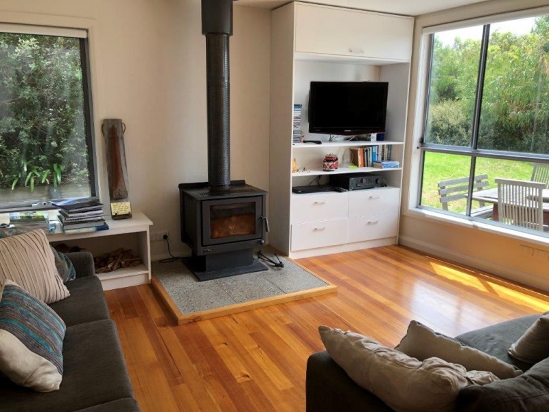 7 Manuka St, Sandy Point VIC 3959