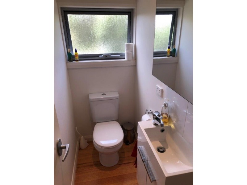 7 Manuka St, Sandy Point VIC 3959