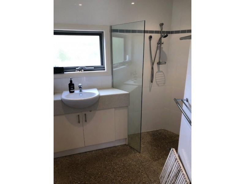 7 Manuka St, Sandy Point VIC 3959