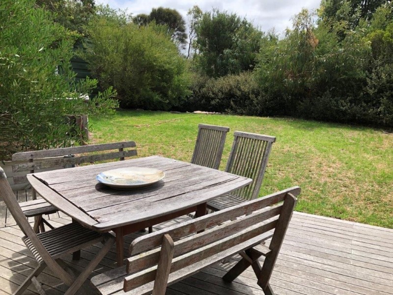 7 Manuka St, Sandy Point VIC 3959