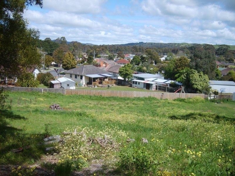 Foster VIC 3960