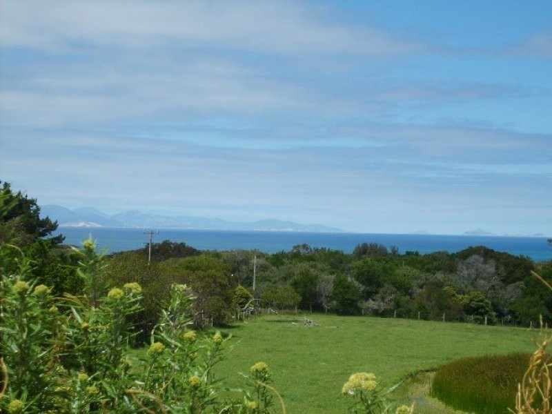 6 Bayside Drive, Walkerville South VIC 3956