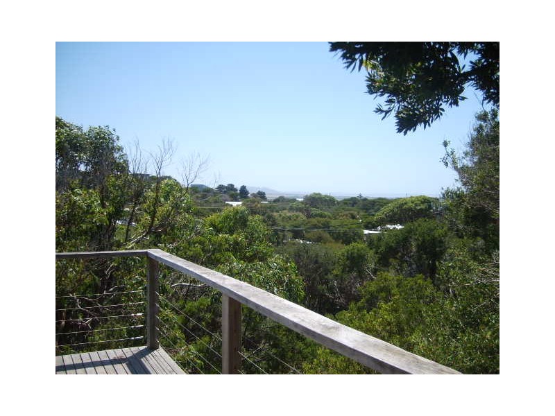2 Ennisvale Ave, Sandy Point VIC 3959