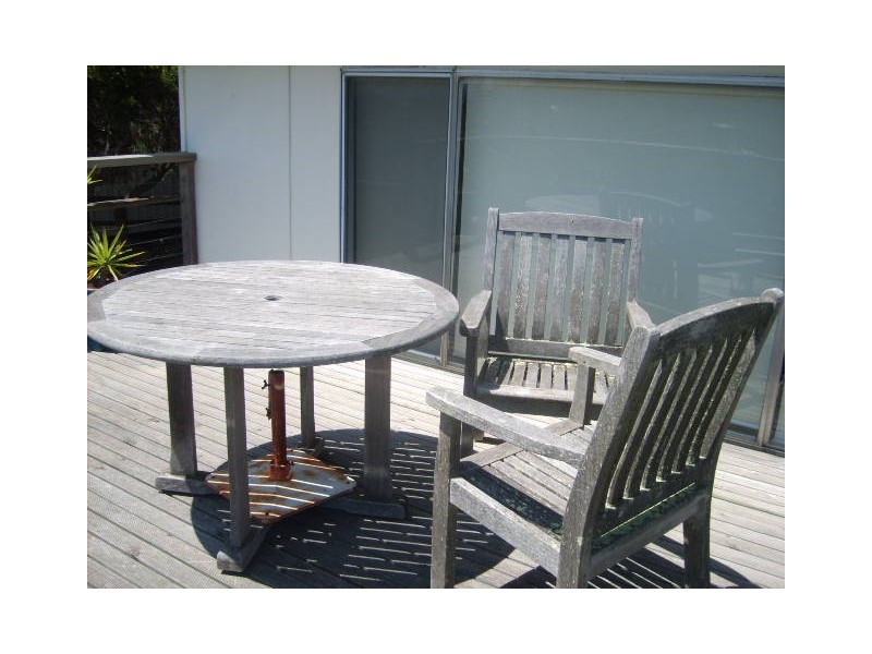 2 Ennisvale Ave, Sandy Point VIC 3959