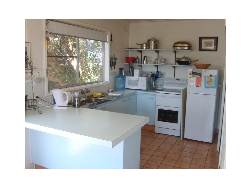 2 Ennisvale Ave, Sandy Point VIC 3959