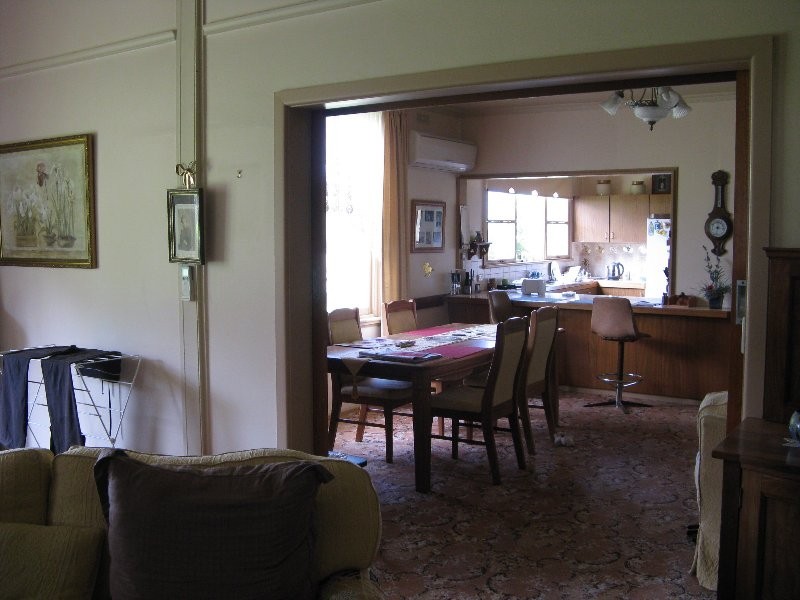 4-8 Main St, Welshpool VIC 3966