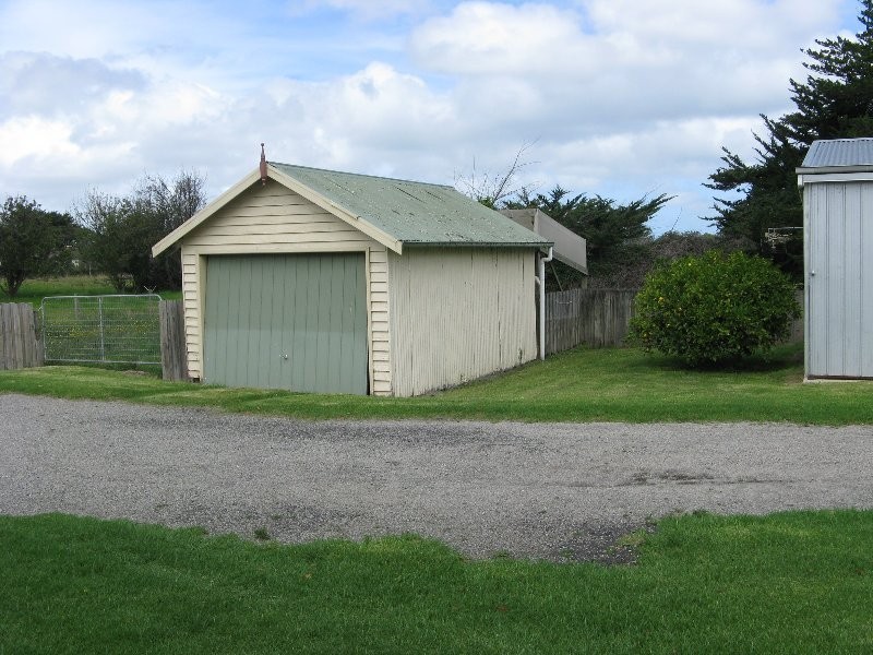 4-8 Main St, Welshpool VIC 3966