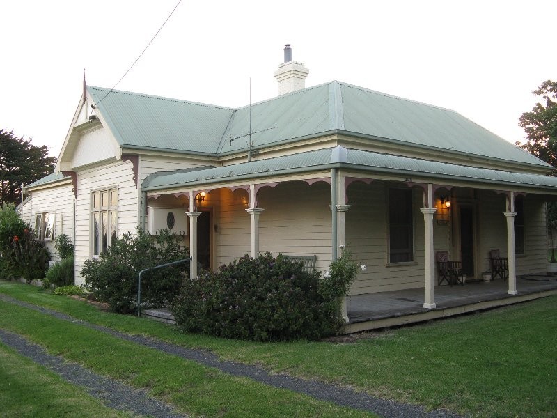 4-8 Main St, Welshpool VIC 3966