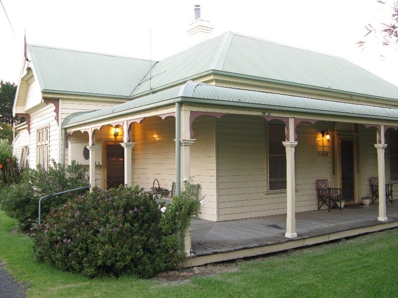 4-8 Main St, Welshpool VIC 3966