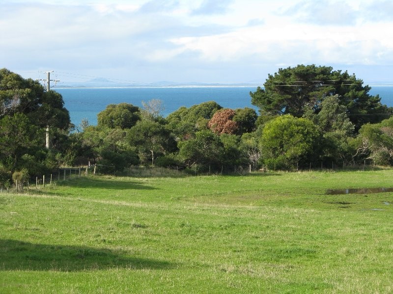 10/12 Bayside Dr, Walkerville South VIC 3956