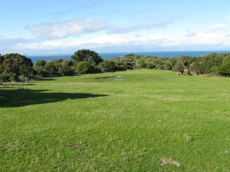 10/12 Bayside Dr, Walkerville South VIC 3956