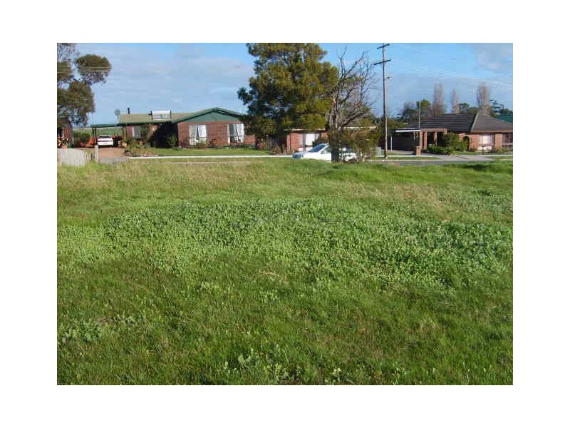 87 Victoria St, Toora VIC 3962