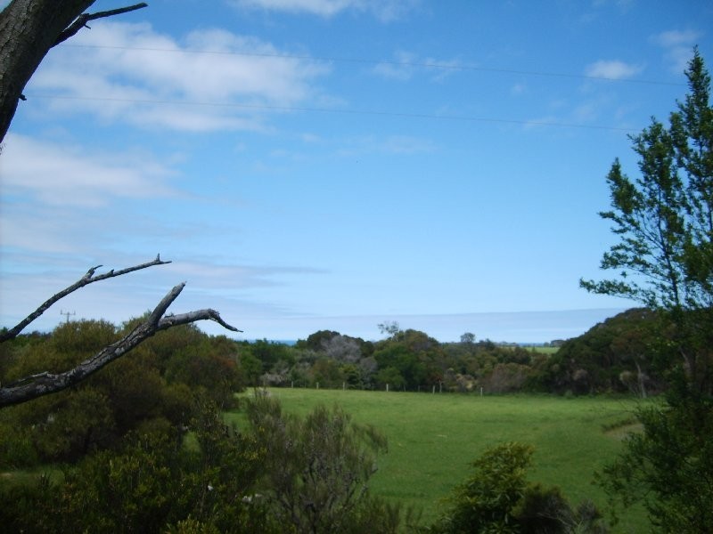 6 Bayside Drive, Walkerville South VIC 3956