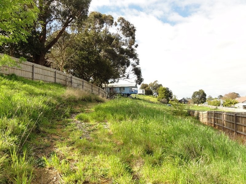 28 Devlin St, Foster VIC 3960