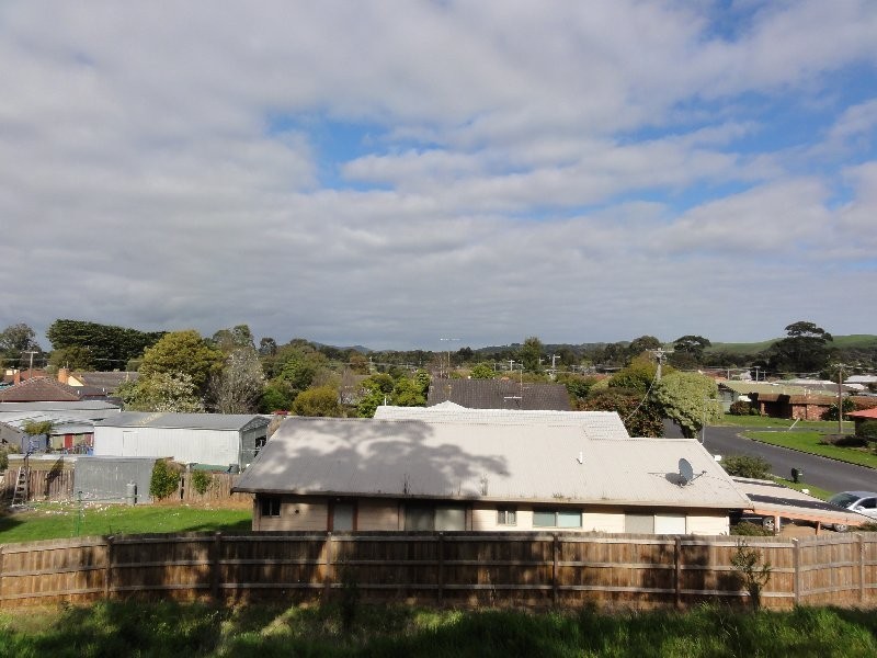 28 Devlin St, Foster VIC 3960