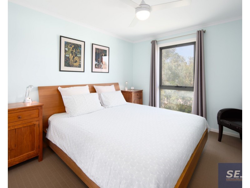 9 Ash Ave, Sandy Point VIC 3959