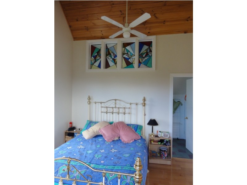 34 Old Hat Rd, Foster VIC 3960