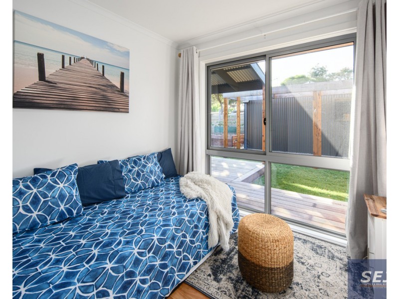 13 Ash Ave, Sandy Point VIC 3959