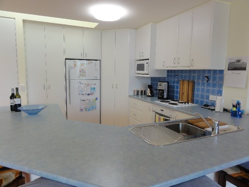 5 Wattle Crt, Sandy Point VIC 3959