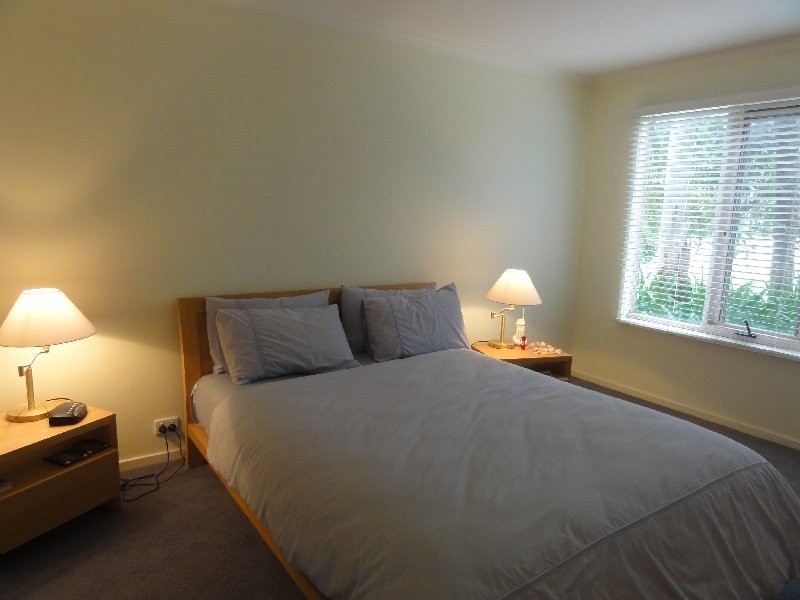 5 Wattle Crt, Sandy Point VIC 3959