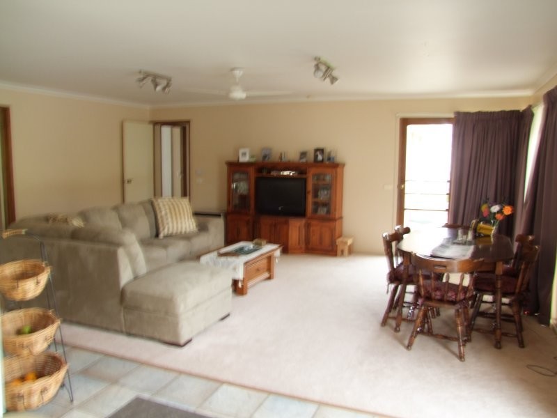 7 NOEL COURT, Leongatha VIC 3953